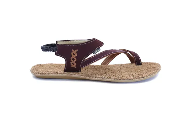 Women's sandal with a coir footbed and burgundy straps