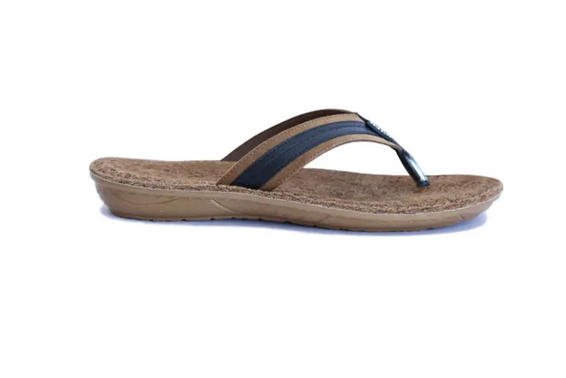 Men's flip-flop with a coir footbed and a striped strap